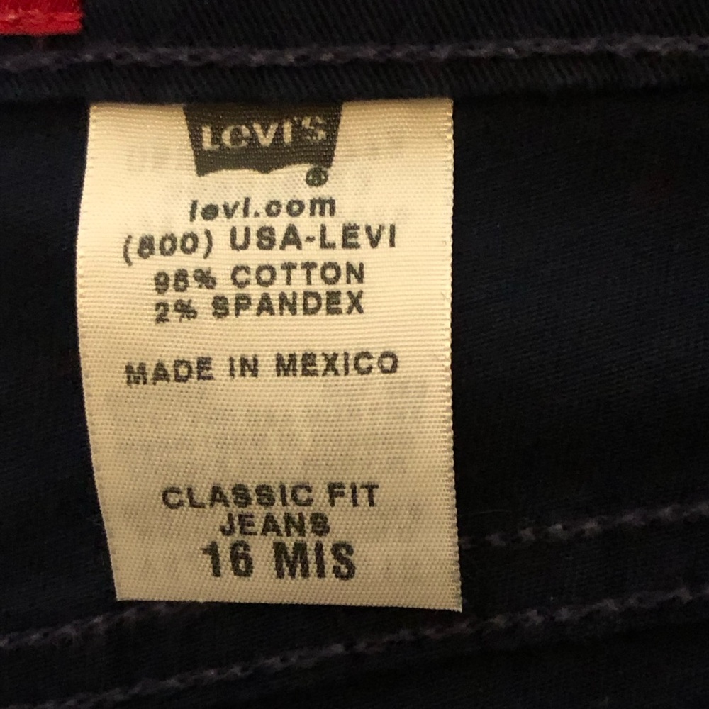 Levi's Classic Fit Stretch Jean Shorts, Dark Blue Size 16 - Picture 8 of 11